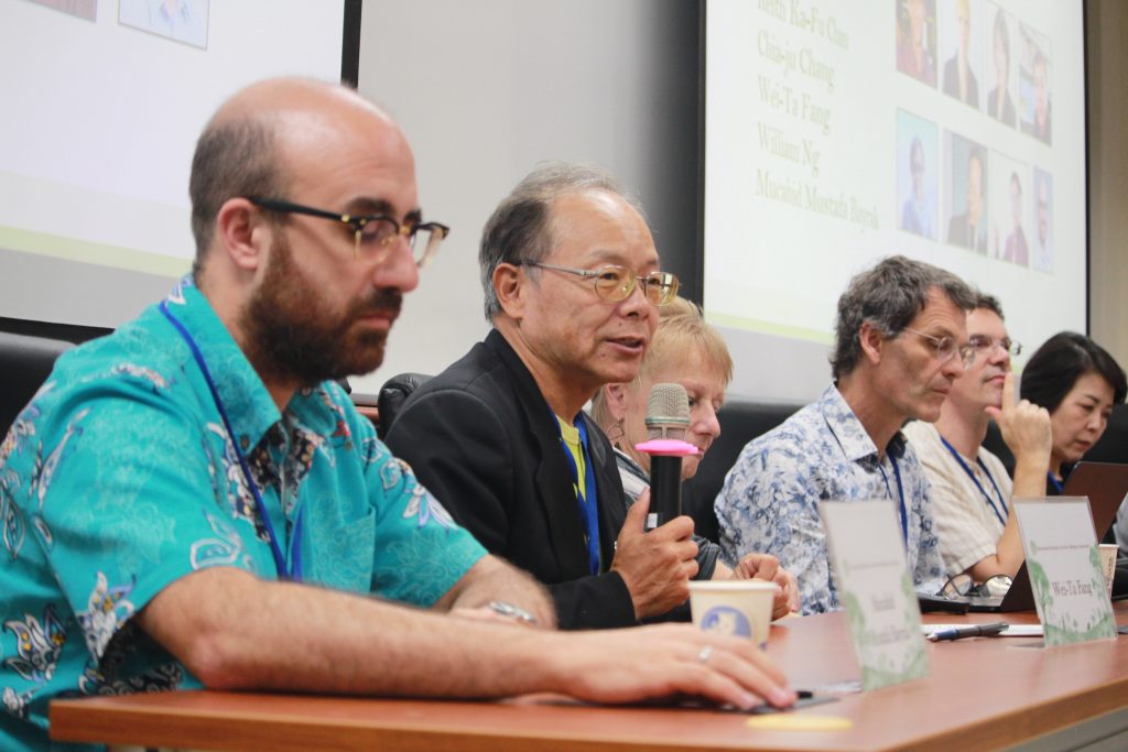 113學年度文學院環境人文論壇系列照片。第1張，共8張。